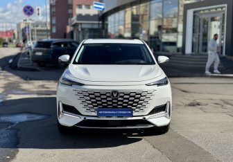 Подержанный автомобиль Changan UNI-K 2024 года (2 фото)