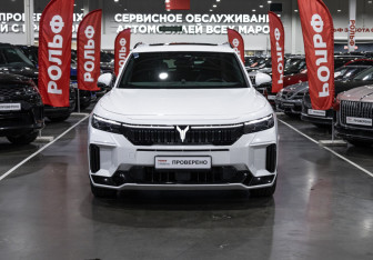 Подержанный автомобиль Voyah Free 2025 года (3 фото)