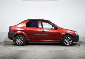 Подержанный автомобиль Renault Logan Sedan 2009 года (4 фото)