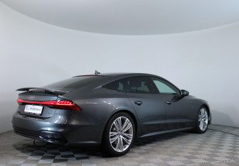 Подержанный автомобиль Audi A7 2019 года (5 фото)