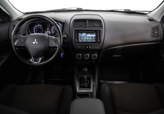 Подержанный автомобиль Mitsubishi ASX 2019 года (9 фото)