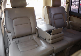 Подержанный автомобиль Toyota Land Cruiser Suv 2013 года (32 фото)