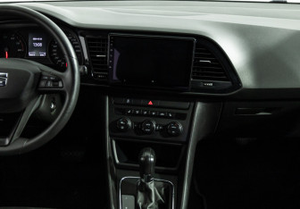 Подержанный автомобиль SEAT Leon Hatchback 2014 года (14 фото)