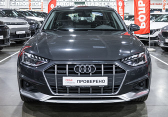 Подержанный автомобиль Audi A4 allroad 2020 года (2 фото)