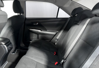 Подержанный автомобиль Toyota Camry Sedan 2012 года (12 фото)