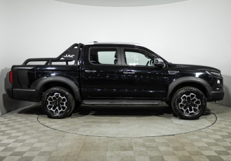 Подержанный автомобиль JAC T9 2024 года (4 фото)