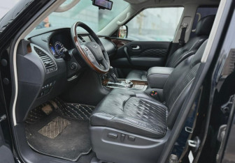 Подержанный автомобиль Infiniti QX80 2019 года (9 фото)