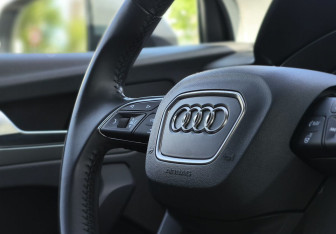 Подержанный автомобиль Audi Q5 2019 года (16 фото)