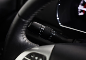 Подержанный автомобиль Toyota Highlander 2011 года (20 фото)