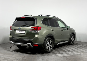Подержанный автомобиль Subaru Forester Suv 2019 года (5 фото)