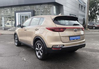 Подержанный автомобиль Kia Sportage 2018 года (6 фото)