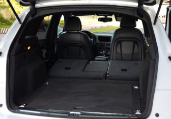 Подержанный автомобиль Audi Q5 2012 года (31 фото)