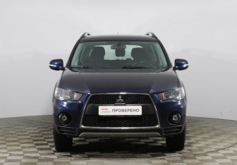 Подержанный автомобиль Mitsubishi Outlander 2011 года (5 фото)