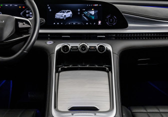Подержанный автомобиль Exeed TXL 2024 года (13 фото)