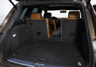 Подержанный автомобиль Volkswagen Touareg 2014 года (29 фото)