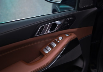 Подержанный автомобиль BMW X7 2019 года (28 фото)