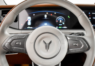 Подержанный автомобиль Voyah Free 2022 года (20 фото)