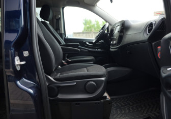 Подержанный автомобиль Mercedes-Benz Vito 2016 года (21 фото)