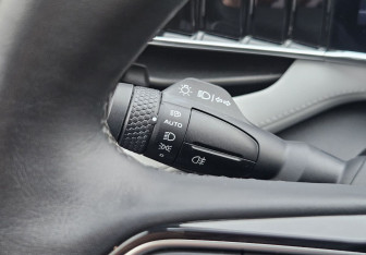 Подержанный автомобиль Geely Atlas 2024 года (21 фото)