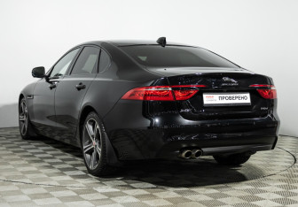 Подержанный автомобиль Jaguar XF Sedan 2016 года (7 фото)