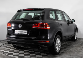 Подержанный автомобиль Volkswagen Touareg 2012 года (5 фото)