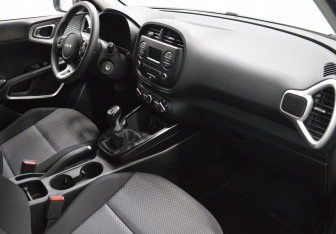 Подержанный автомобиль Kia Soul 2022 года (12 фото)