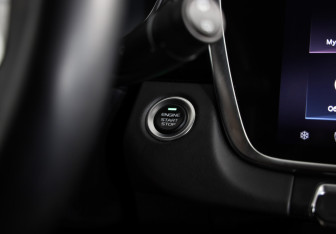 Подержанный автомобиль Geely Atlas Pro 2022 года (24 фото)