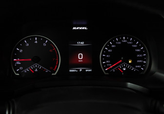 Подержанный автомобиль Haval F7x 2020 года (12 фото)