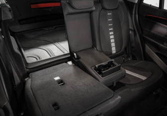 Подержанный автомобиль BMW X1 2017 года (31 фото)