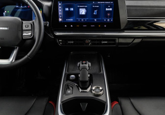 Подержанный автомобиль Haval H3 2024 года (17 фото)