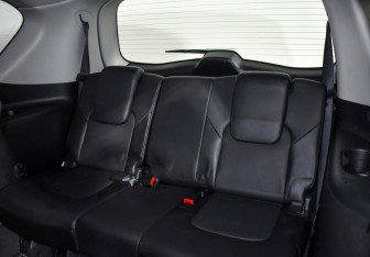 Подержанный автомобиль Infiniti QX80 2014 года (15 фото)