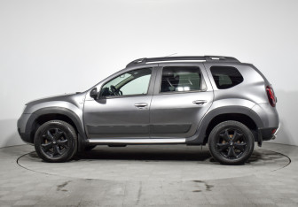 Подержанный автомобиль Renault Duster 2019 года (8 фото)