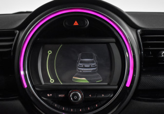 Подержанный автомобиль MINI Clubman Wagon 2016 года (16 фото)