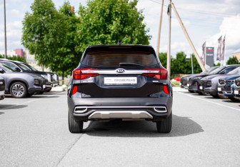 Подержанный автомобиль Kia Seltos 2019 года (5 фото)