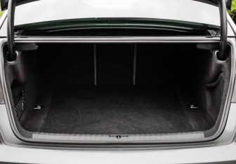 Подержанный автомобиль Audi A6 Sedan 2021 года (39 фото)