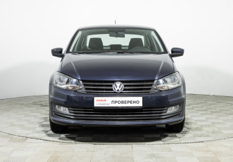 Подержанный автомобиль Volkswagen Polo Sedan 2015 года (2 фото)