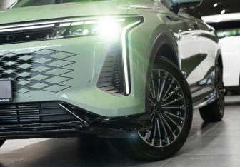 Новый Exeed RX 2025 (2 фото)