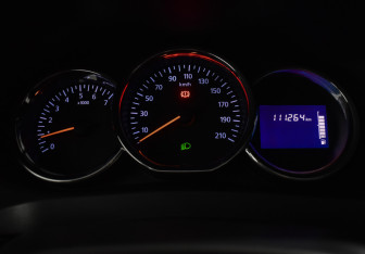 Подержанный автомобиль Renault Logan Sedan 2018 года (18 фото)