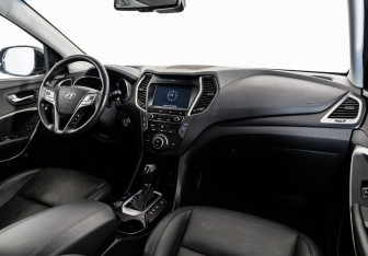 Подержанный автомобиль Hyundai Santa Fe 2018 года (9 фото)