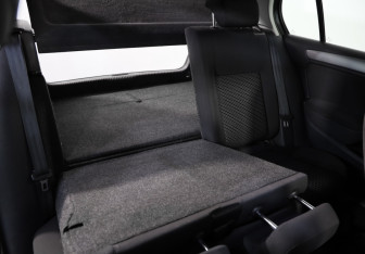 Подержанный автомобиль Volkswagen Golf Hatchback 2011 года (20 фото)