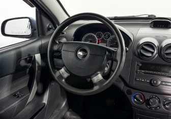 Подержанный автомобиль Chevrolet Aveo Sedan 2007 года (15 фото)