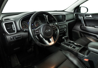 Подержанный автомобиль Kia Sportage 2020 года (11 фото)