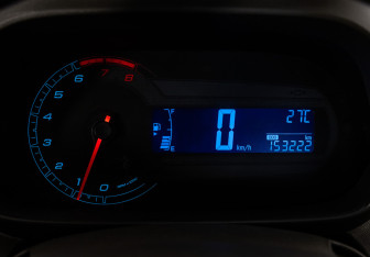 Подержанный автомобиль Chevrolet Cobalt Sedan 2013 года (16 фото)