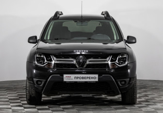 Подержанный автомобиль Renault Duster 2015 года (2 фото)
