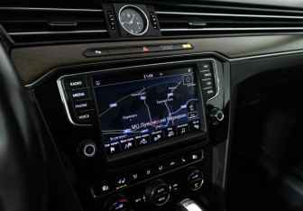 Подержанный автомобиль Volkswagen Passat Sedan 2016 года (18 фото)