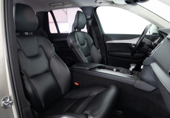 Подержанный автомобиль Volvo XC90 2016 года (11 фото)