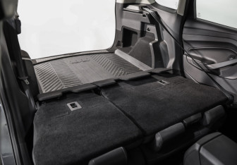 Подержанный автомобиль Ford Kuga 2014 года (22 фото)