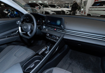 Новый Hyundai Elantra Sedan 2025 (17 фото)