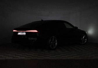 Подержанный автомобиль Audi A7 2018 года (29 фото)