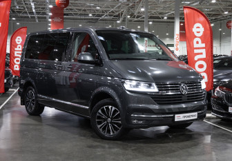 Подержанный автомобиль Volkswagen Multivan 2020 года (6 фото)